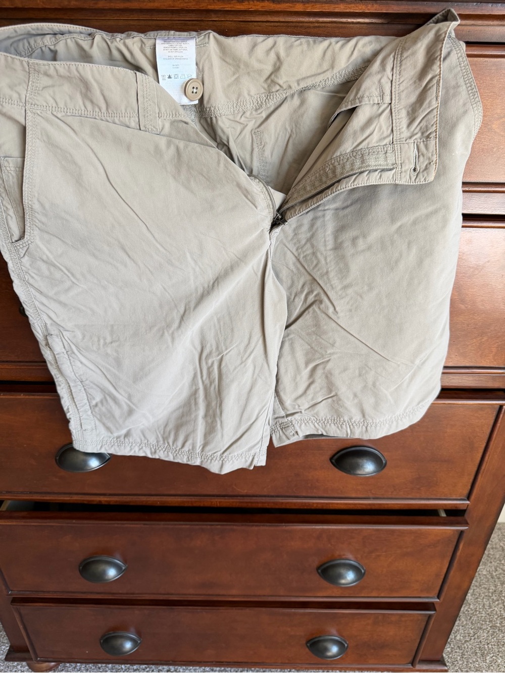 Mountain Hardwear Men's Khaki Lightweight Shorts